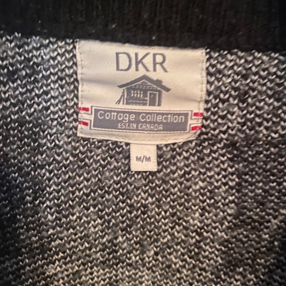 COSY COTTAGE SWEATER - Picture 3 of 3